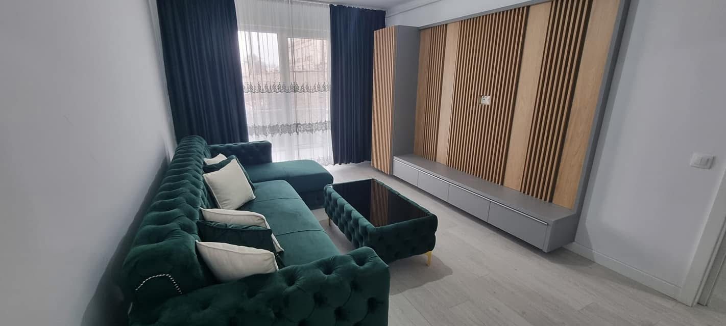 Colțar Smarald – Colțar capitonat verde smarald